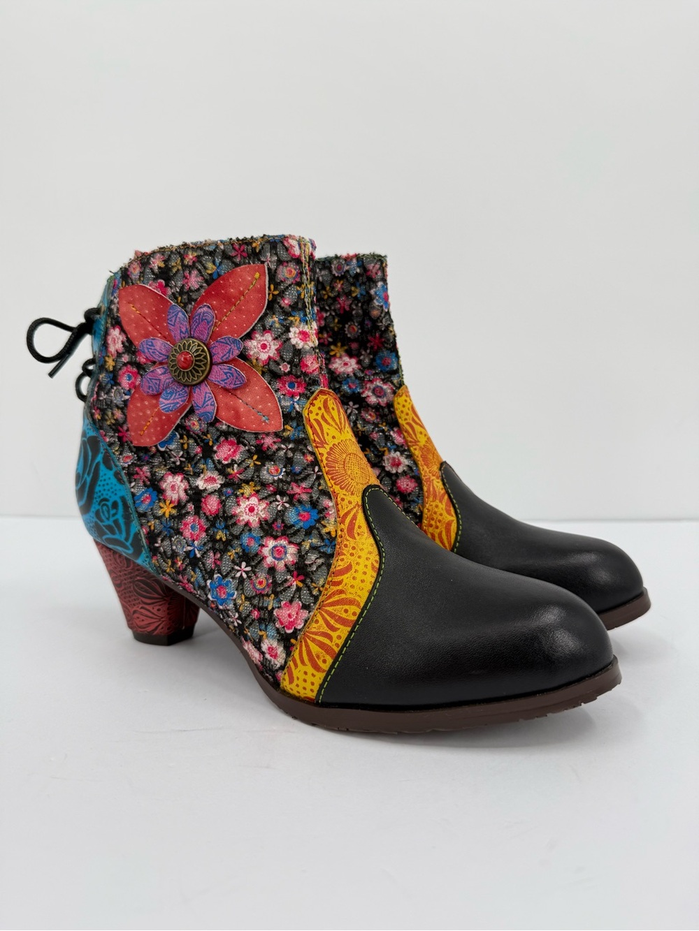 Socofy Boho Ankle Boots Lace Up 3D Flower Multicolor Parchwork SIze 40 US 9/9.5